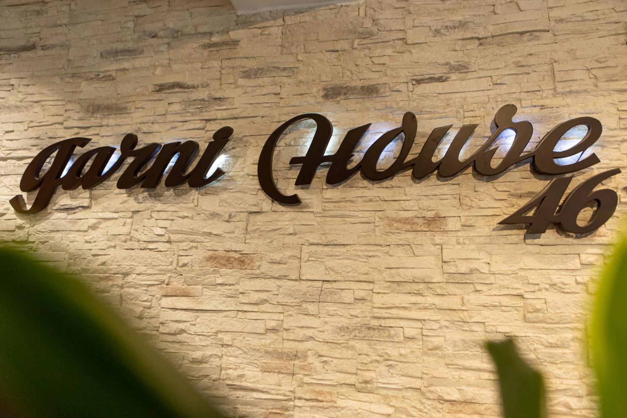 Garni House 46 Plus Belgrade Exterior photo